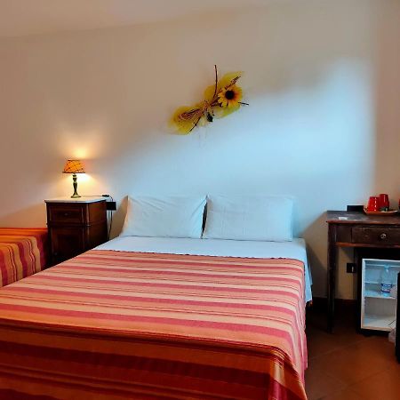 Il Girasole Bed & Breakfast Fosdinovo Dış mekan fotoğraf