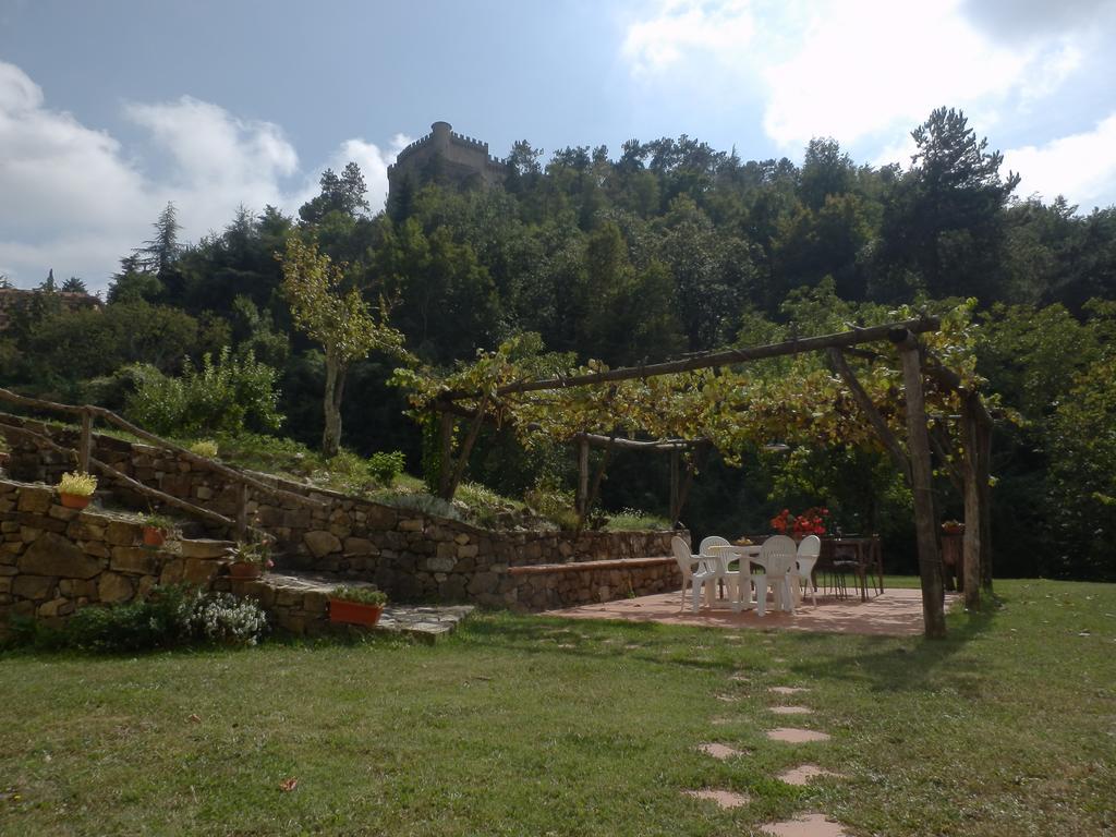 Il Girasole Bed & Breakfast Fosdinovo Dış mekan fotoğraf