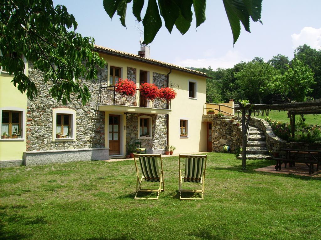 Il Girasole Bed & Breakfast Fosdinovo Oda fotoğraf