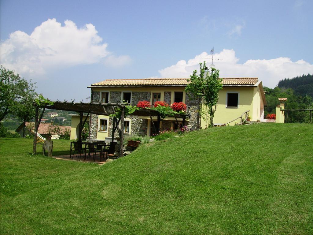 Il Girasole Bed & Breakfast Fosdinovo Dış mekan fotoğraf